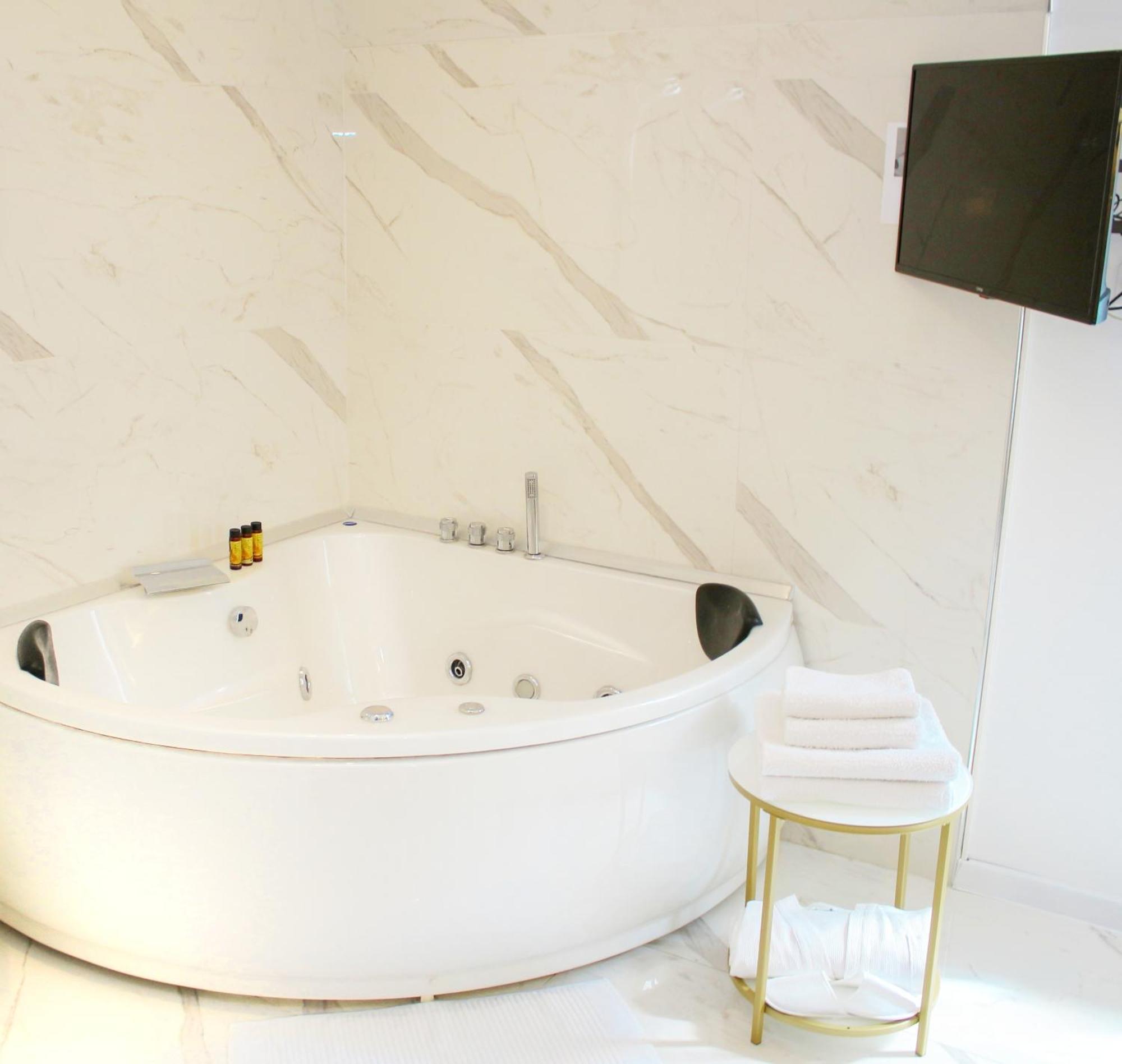 Lumiere Luxe Suites Belgrád Kültér fotó