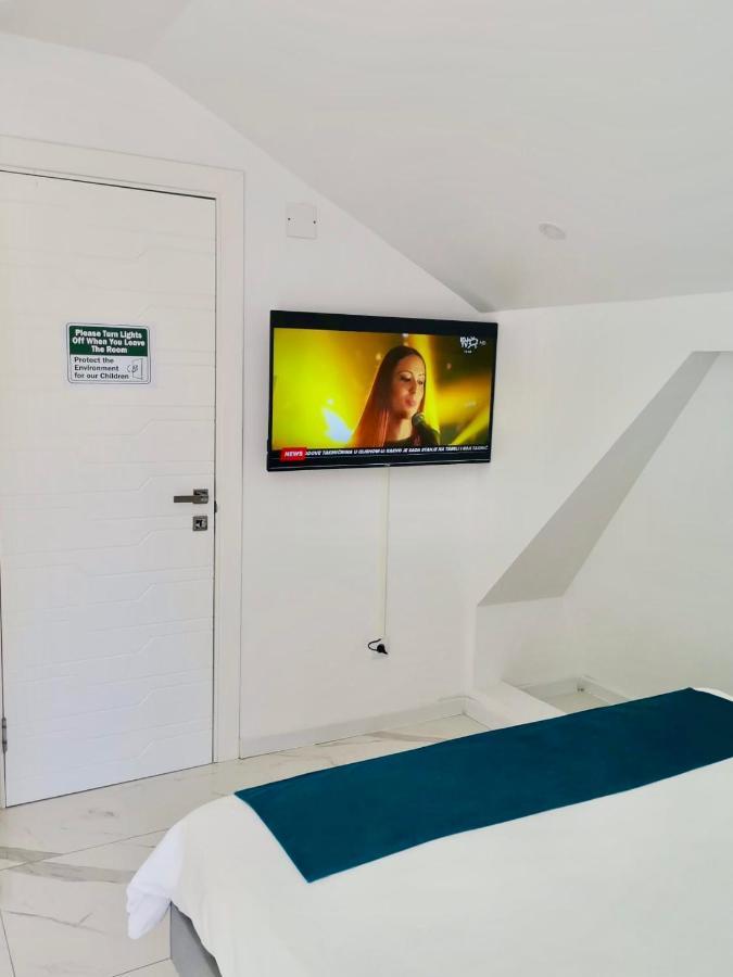 Lumiere Luxe Suites Belgrád Kültér fotó